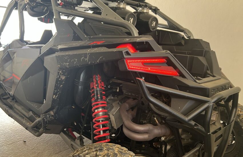 POLARIS RZR PRO R 2024